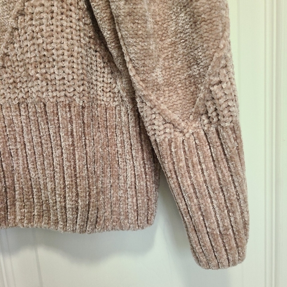 Christian Siriano Tan Cowl Neck‎ Sweater Size Large Cozy - Picture 5 of 11